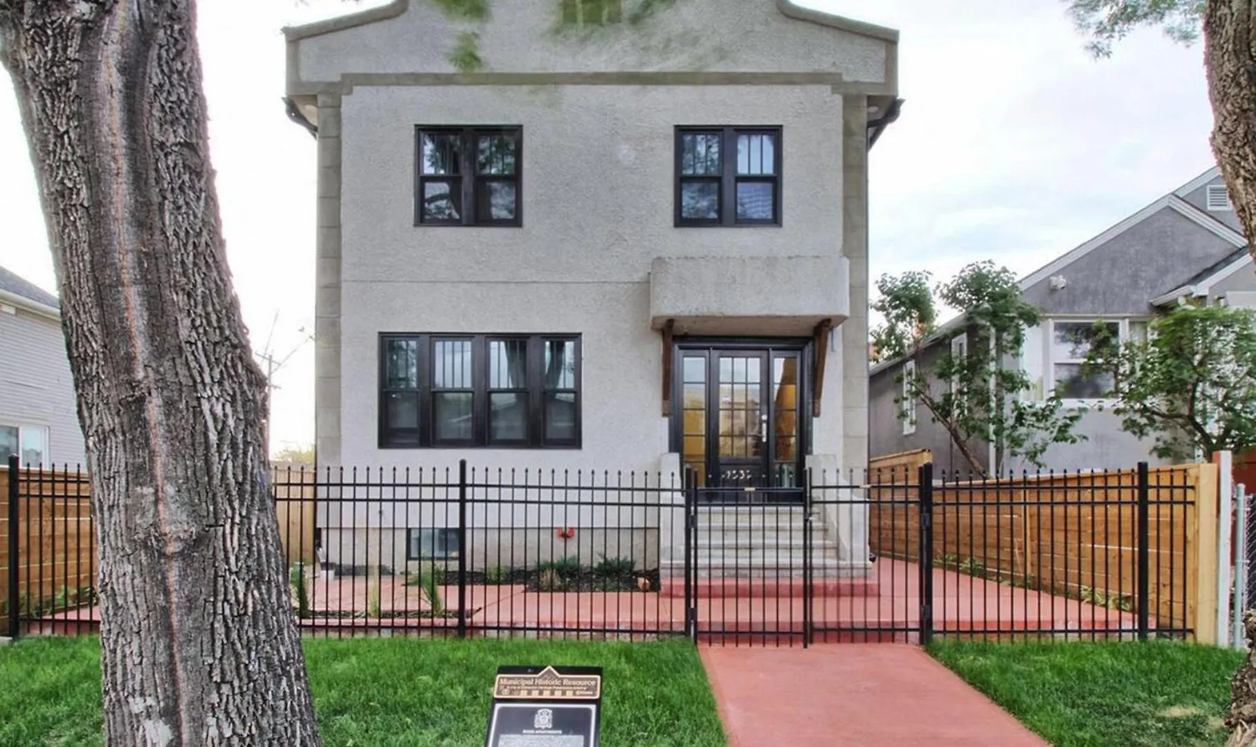 Calming 1Bedroom Units With Balcony And City View Edmonton